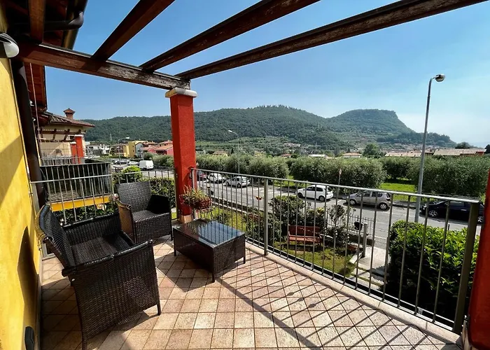 Apartment-rosella *